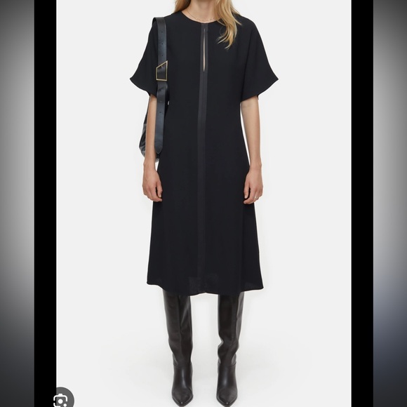 Closed MIDI LENGTH SLEEVE DRESS Black Front/back key hole Size XS NWT